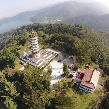 Sun Moon Lake B&B Ючи Екстериор снимка
